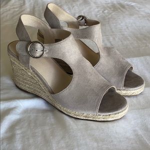 Heel sandals